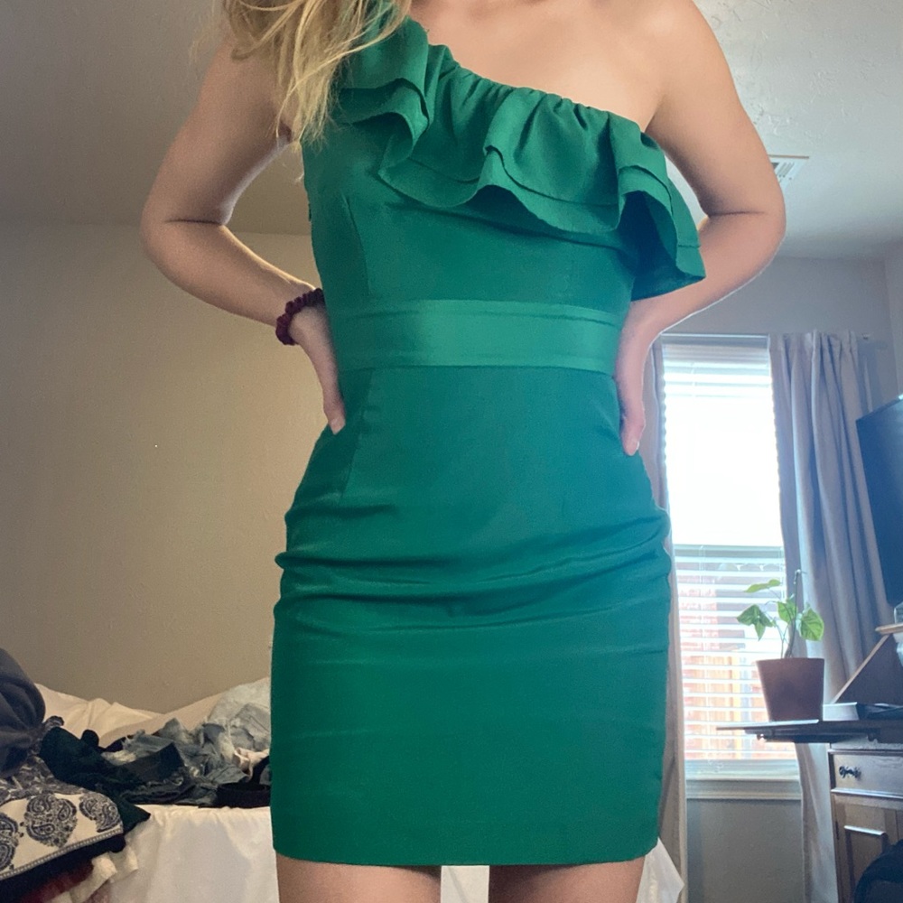 Emerald Green Mini Body con Dress